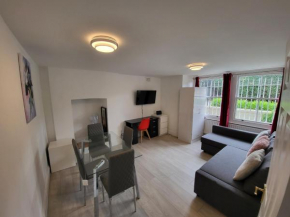 Cosy Apartment By Clapham South Underground!